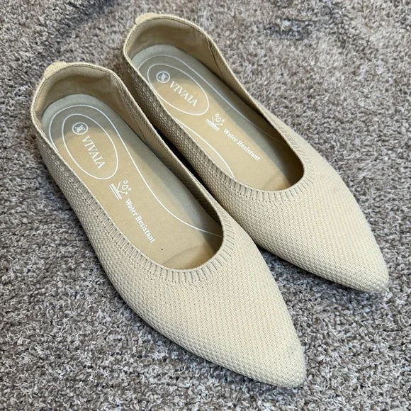 Vivaia Aria Pointed Toe Ballet Flats Cream Ivory Water Resistant Size 38.5/7.5 - Picture 1 of 7